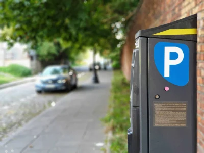 Máquinas de pagamento e exibição de estacionamento Pago por parquímetros Sistema de estacionamento pago